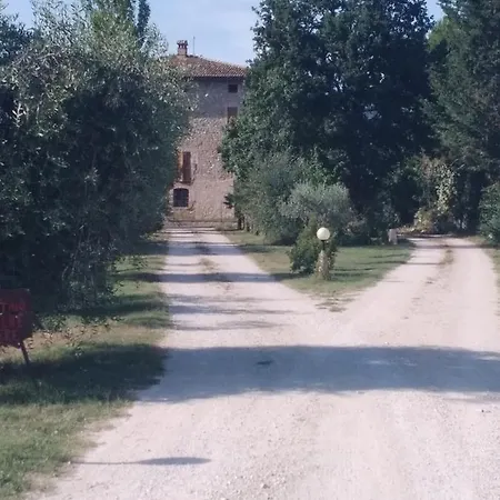 Agriturismo Il Grottino Alloggio per agriturismo Assisi