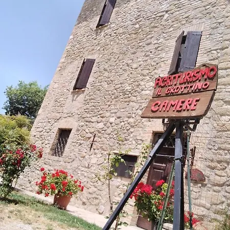 Agriturismo Il Grottino Alloggio per agriturismo *
